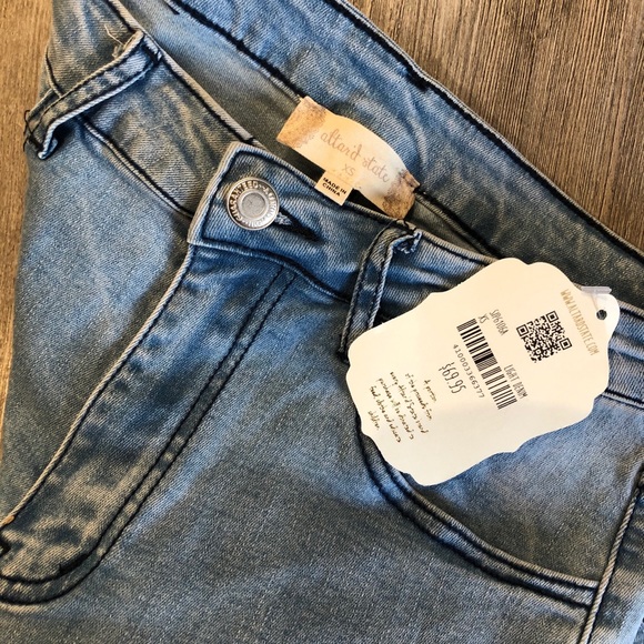 Altar’d State Tennley Flare Jeans - Picture 7 of 7